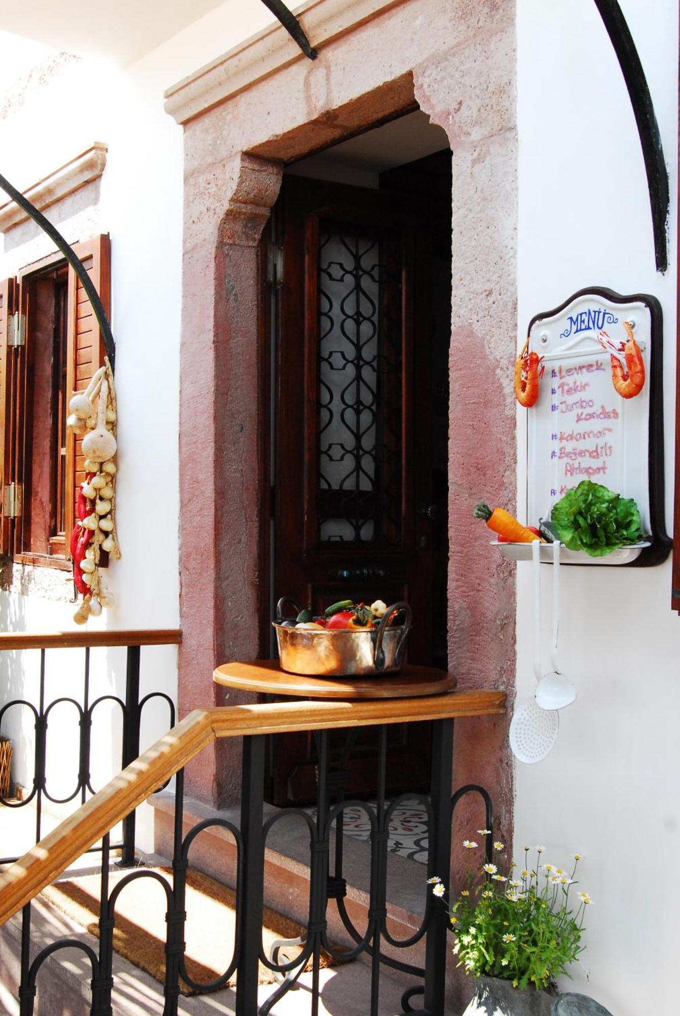 Aliye Hanim Hotel Ayvalı Kültér fotó